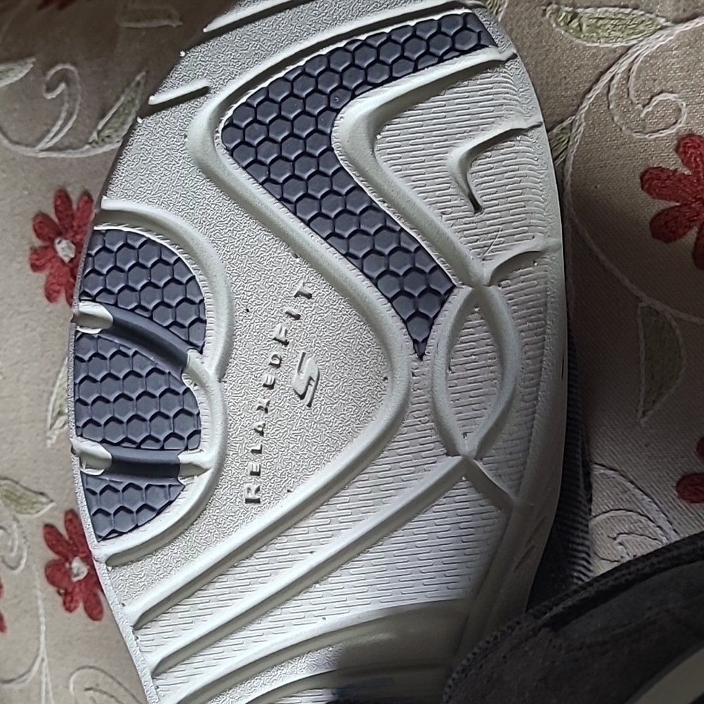 Skechers Creston- Moseco Size 8 - Picture 11 of 12